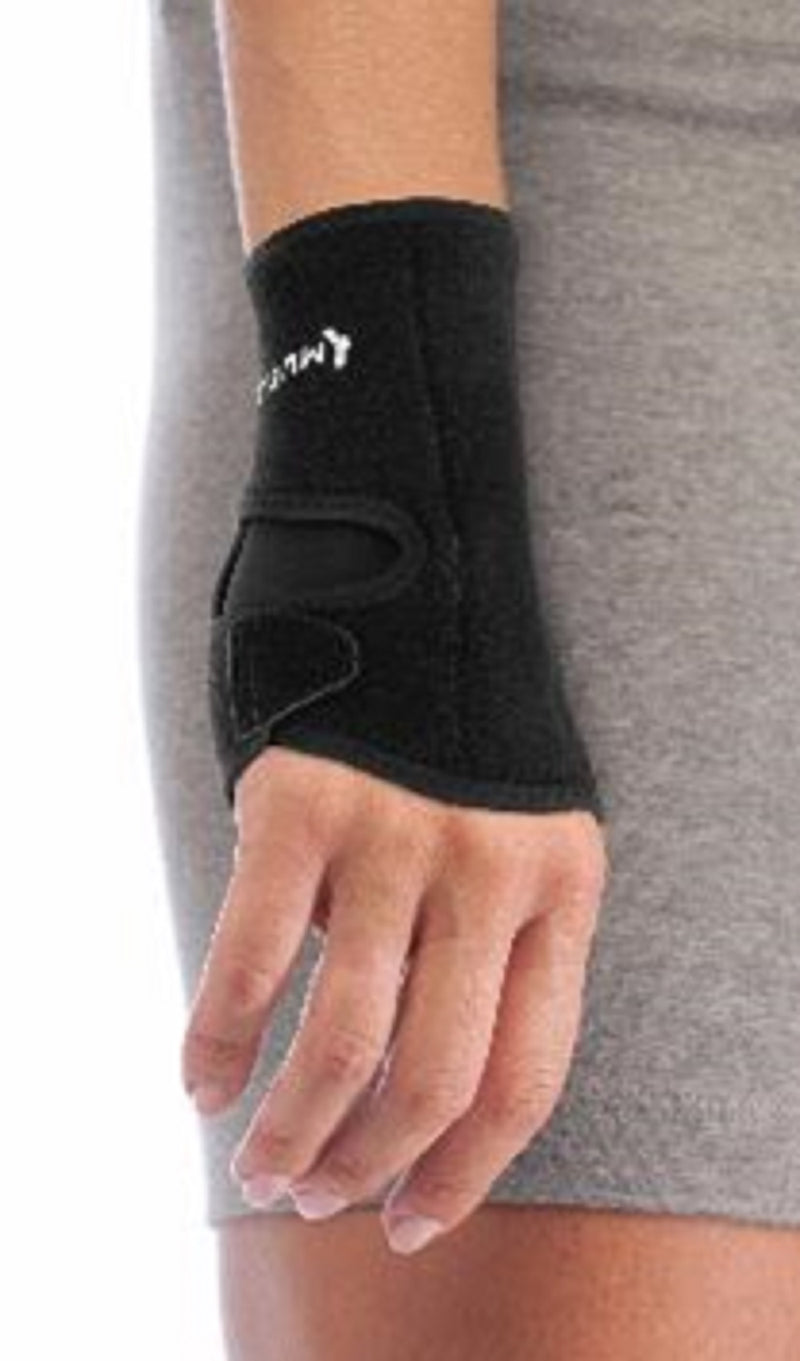 Mueller Reversible Splint Wrist Brace